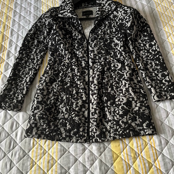 Tonia Debellis made in Canada jacket. Stretch! - Picture 13 of 14